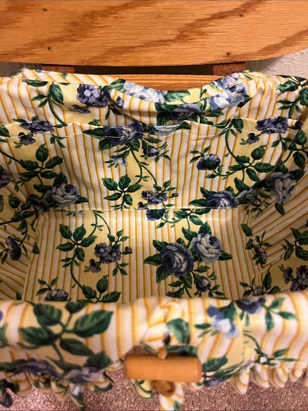 Longaberger Brown Woven Basket bag with Yellow Floral Liner and one more liner - Picture 5 of 7